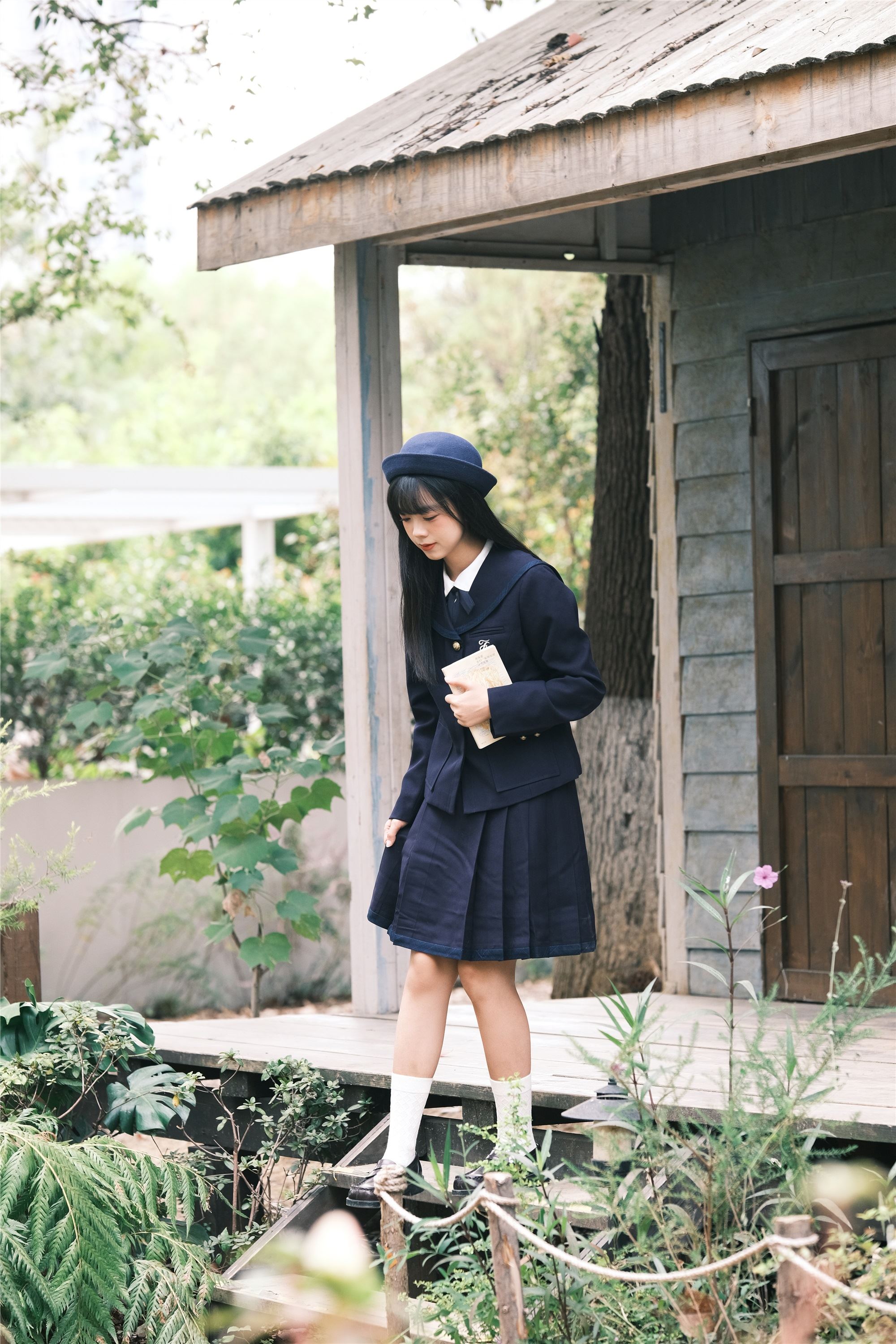 YITUYU艺图语 2025.02.06 木屋小记 一只暖暖